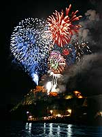 Rhine in flames with castle Ehrenbreitstein near Koblenz / Coblence on the Rhine river, 2000-12-08-10-ehrenbreitstein-200, � 2000 WHO