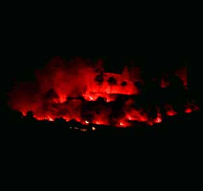 Burg Klopp in Bingen beim Feuerwerk zu Rhein in Flammen, � 1999, Foto 46, WHO